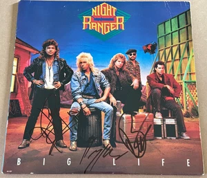 NIGHT RANGER SIGNED X3 BIG LIFE VINYL LP JACK BLADES BRAD GILLIS KELLY KEAGY - Picture 1 of 1