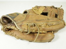 Louisville Super Slugger Hillerich & Bradsby LSG76 Leather Baseball Glove 12.5"