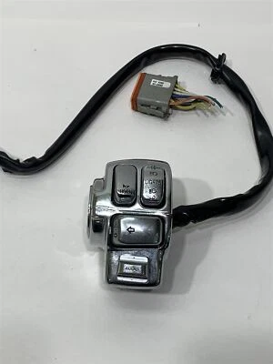 Harley-Davidson Electra Glide 2005 FLHTCSE2 CVO mano izquierda cromo interruptor y audio  Foto 1 de 4
