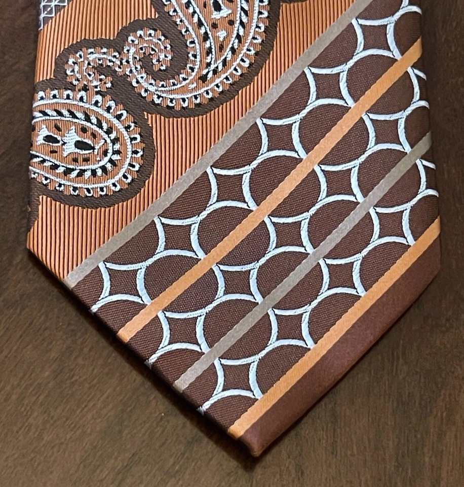 Gravata masculina Avanti Uomo laranja marrom feita à mão 100% poliéster feita na China - Imagem 1 de 4