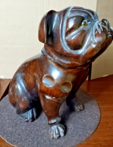 SCHWARZWÄLDER BULLDOGGE AUS GESCHNITZTEM HOLZ MIT GLASAUGEN HUMIDOR BOX - Bild 1 von 11