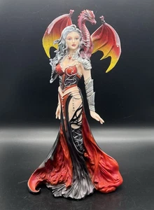 Nene Thomas Fee Severeille Drachenhexe, 2017. Details lesen & Fotos ansehen. - Bild 1 von 24