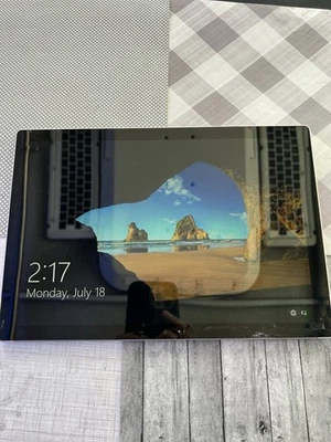 Microsoft Surface Pro 5 / Blocked - Image 1 of 4