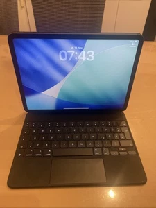 Apple Magic Keyboard A2261 für iPad Pro 11" 2. Gen. DE Schwarz MXQT2D/A - Bild 1 von 8