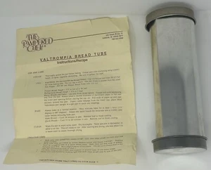 The Pampered Chef Heart Shaped Valtrompia Bread Tube - Picture 1 of 3