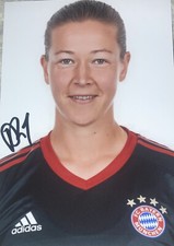 Signed 6x4 Photo Tinja-Riikka Korpela Fc Bayern Munich Frauen Munchen