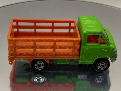 Camión de estacas Toyota Dyna verde vintage Tomy Tomica #39 1/64 fundido a presión Japón Foto 1 de 4