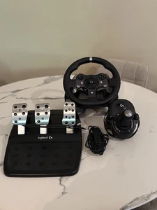 Logitech G920 USB Steering Wheel,Pedals, Shifter, PC, Xbox. Black - Picture 1 of 6