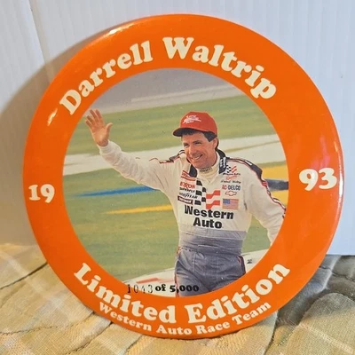 6" #17 DARRELL WALTRIP WESTERN  RACING BUTTON 1993 LE #1043/5,000 (NOT PERFECT) - Image 1 of 4