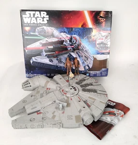 STAR WARS The Force Awakens Millennium Falcon Box 3MINI Figure Chewbecca BB8-XXX - Foto 1 di 24