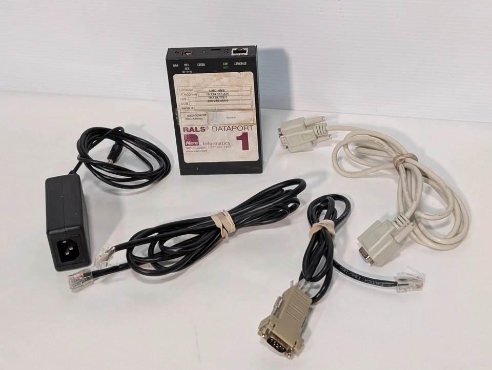 Servidor de dispositivos POCT Abbott RALS Dataport1, Ethernet, adaptador de corriente, periféricos Foto 1 de 4