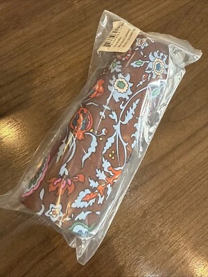 NUEVO Genuino Vera Bradley MARRAKESH CANNAMON Estuche Magnético Duro de Tela Foto 1 de 3