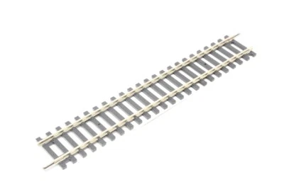 HORNBY R600 SINGLE STRAIGHT STANDARD TRACK PIECES 168MM OO 00 GAUGE 1:76 SCALE - Image 1 of 2