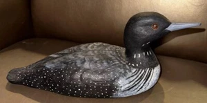 Common Loon Wood Carved Hand Painted Vintage Signed WGG 1991 - Picture 1 of 10