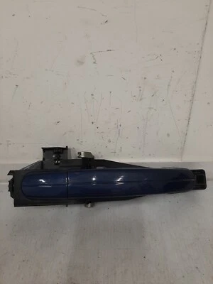 Передняя левая синяя внешняя дверная ручка Ford Focus MK2 2010 - Изображение 1 из 4