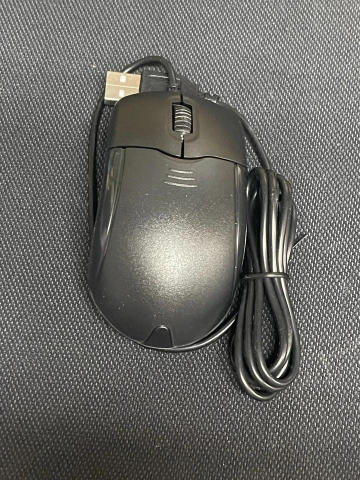 Generic Mini (Wired) Travel Mouse with Optical Scroll and Retractable USB Cable - Image 1 of 2