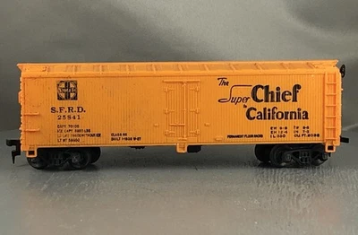 Mantua - Santa Fe - 40' Super Chief to Calif Wood Reefer # 25841 - Image 1 of 4