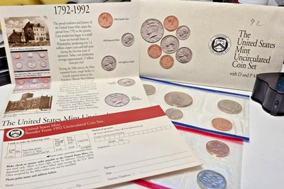 1992 P & D Mint Set Total 10 Coins OMP - COA - Image 1 of 4