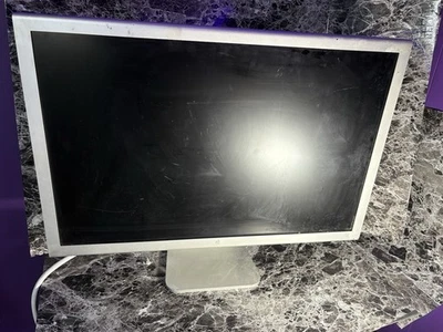 Apple A1083 30" 2560x1600 Firewire USB LED Pantalla de Cine Sin Fuente de Alimentación Foto 1 de 3