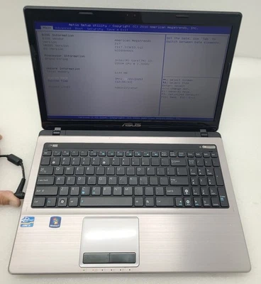 "Laptop ASUS X53E-RS32 15,6"" Intel I3-2350M 6 GB Ram SIN HD/OS DC Jack roto (FL)" Foto 1 de 4