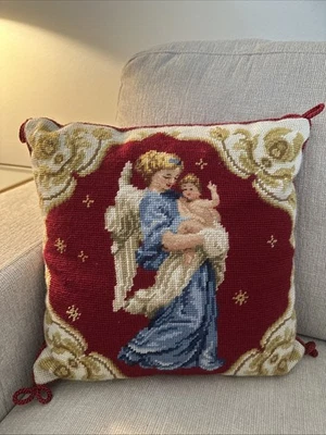 "Almohada de punta de aguja vintage de Navidad Petit Point Victorian Angel Baby 13""x13""" Foto 1 de 4