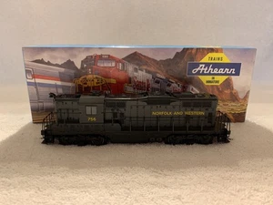 Athearn HO Scale Norfolk & Western GP7 Powered Diesel Locomotive #756 DC - Picture 1 of 8