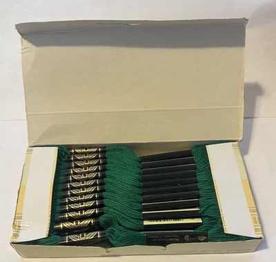 (24) VTG DMC MOULINE SPECIAL 25 #699 (DARK GREEN) SKEINS EMBROIDERY THREAD - Image 1 of 4