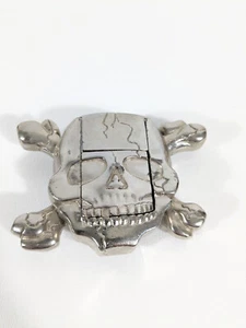 Vintage Skull and Crossbones Lighter Belt Buckle by Heavy Metal Buckles DAMAGED - Picture 1 of 8