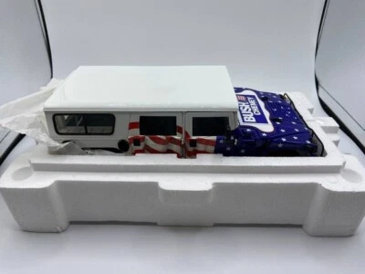 AM GENERAL PRESIDENTE BUSH AMERICA 2000 - EXOTO THUNDER TRAC 1/18 - Immagine 1 di 4