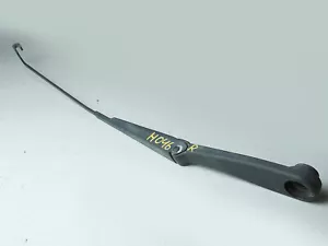 2011 - 2014 Chrysler 200 Dodge Avenger Wiper Arm Cleaner Windshield Rh Right Oem - Picture 1 of 11