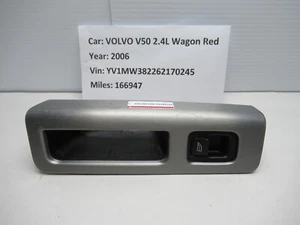 2005-2011 Volvo V50 Wagon Rear Right Window Control Switch W/ Trim 8663819 OEM - Picture 1 of 8