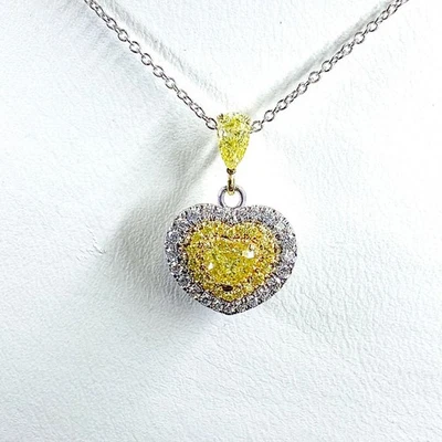 Collar colgante de diamantes con corazón amarillo de 14 k de oro de dos tonos de 0,76 TCW Foto 1 de 4
