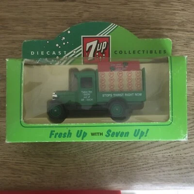 Lledo No 26017 - 7up - Diecast Model Of A Green Chevrolet Bottle Van  - Image 1 of 4