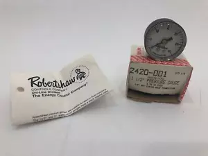 NEW Robertshaw, 2420-001, A201-02, 1-1/2" 0-30 PSI 1/8" NPT Pressure Gauge - Picture 1 of 3