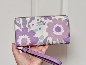 Coach CBN95 Long Zip Around Wallet With Floral Print NWT - Picture 1 of 14
