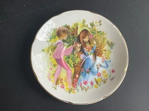 Repuesto de platillo romance cortejo Royal Grafton Bone China niño y niña firmado - Imagen 1 de 4