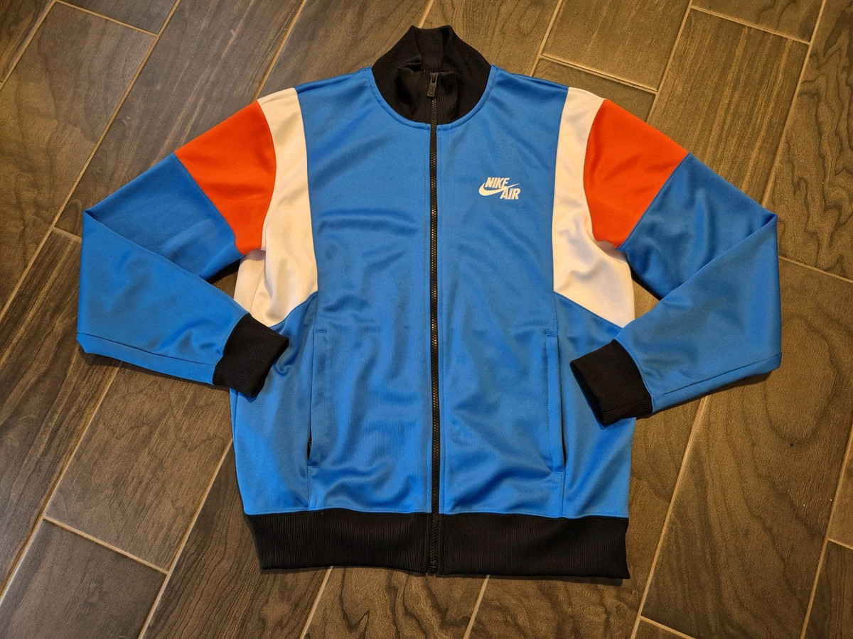 Preços baixos em Escudo exterior de Poliéster Nike Bege Preços baixos em Escudo exterior de Poliéster Nike Bege