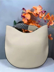 HENRI BENDEL W57TH Large Hobo Stripes Gitarrengurt Crossbody in Nude Farbe - Bild 1 von 6