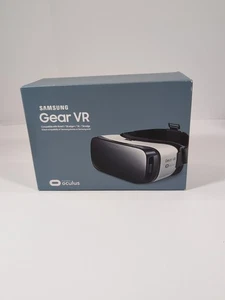 Samsung Gear VR Oculus Virtual Reality Headset SM-R322 New Open Box - Picture 1 of 7