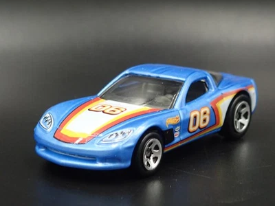 Diorama Diecast Modello Auto 1:64 Blu Corvette C6 Chevy Chevrolet 2005-2013 - Immagine 1 di 4