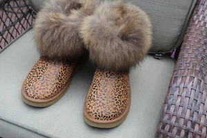 GYPSY SOULE SCHÖNER TIERDRUCK LEDER WILDLEDER STIEFEL ECHTFELL VERKLEIDUNG GR. 10 NEU OHNE ETIKETT - Bild 1 von 8