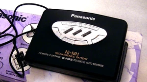 Restaurierter Vintage Panasonic Walkman Kassettenspieler RQ-X21 - Bild 1 von 4