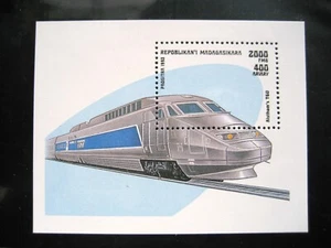 Briefmarkenbogen Madagaskar - 1993 Lokomotiven / Züge / Eisenbahnen - postfrisch - Bild 1 von 1