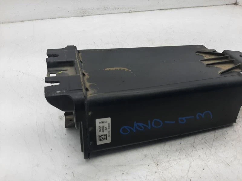 Bote de vapor de combustible Ford C-Max 13 14 15 FV6Z9D653B Foto 1 de 4