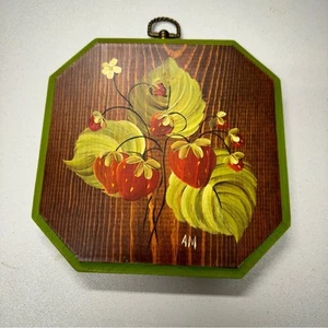 Vintage handbemalte Erdbeer Holz Plakette Wanddeko 70er Landhaus Bauernhaus - Bild 1 von 6