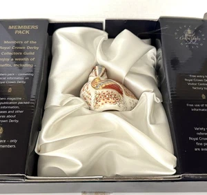 Royal Crown Derby TEAL DUCKLING Paperweight Presentation Box First Quality Gold - Picture 1 of 7