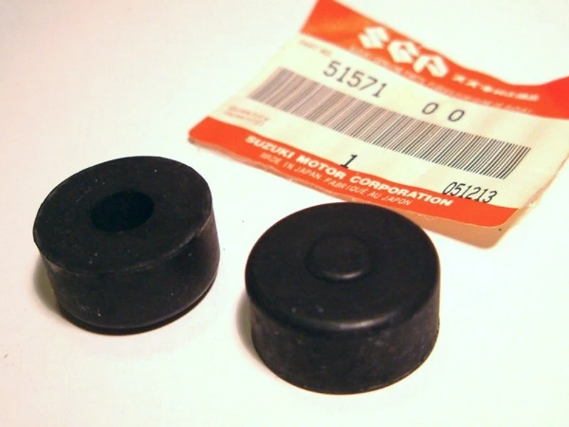 Suzuki fuel gas Tank Rubber Cushion Grommet mount oem t500 tm250 ts100 ts90 tc90 - Изображение 1 из 1