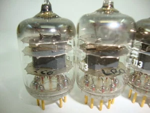 2 X E180F LORENZ NIB TUBES. 1950´S.BLACK PLATES, SQUARE GETTER. GOLD. 3 MICA - Picture 1 of 3