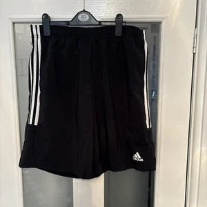 Adidas 3 Streifen Shorts Herren L schwarz weiß Logo Mesh gefüttert (2023) sehr guter Zustand - Bild 1 von 9