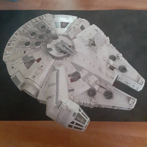 Star Wars Millennium Falcon Hasbro 2004 Cover